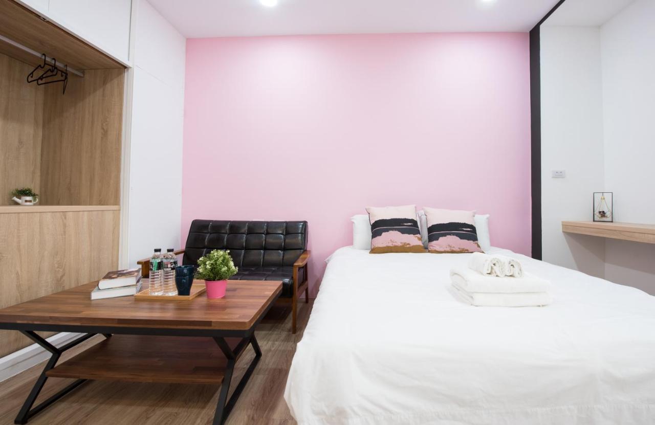 Bird Series B&B&Hostel複合式民宿#本國旅客須先匯款 Tainan Buitenkant foto
