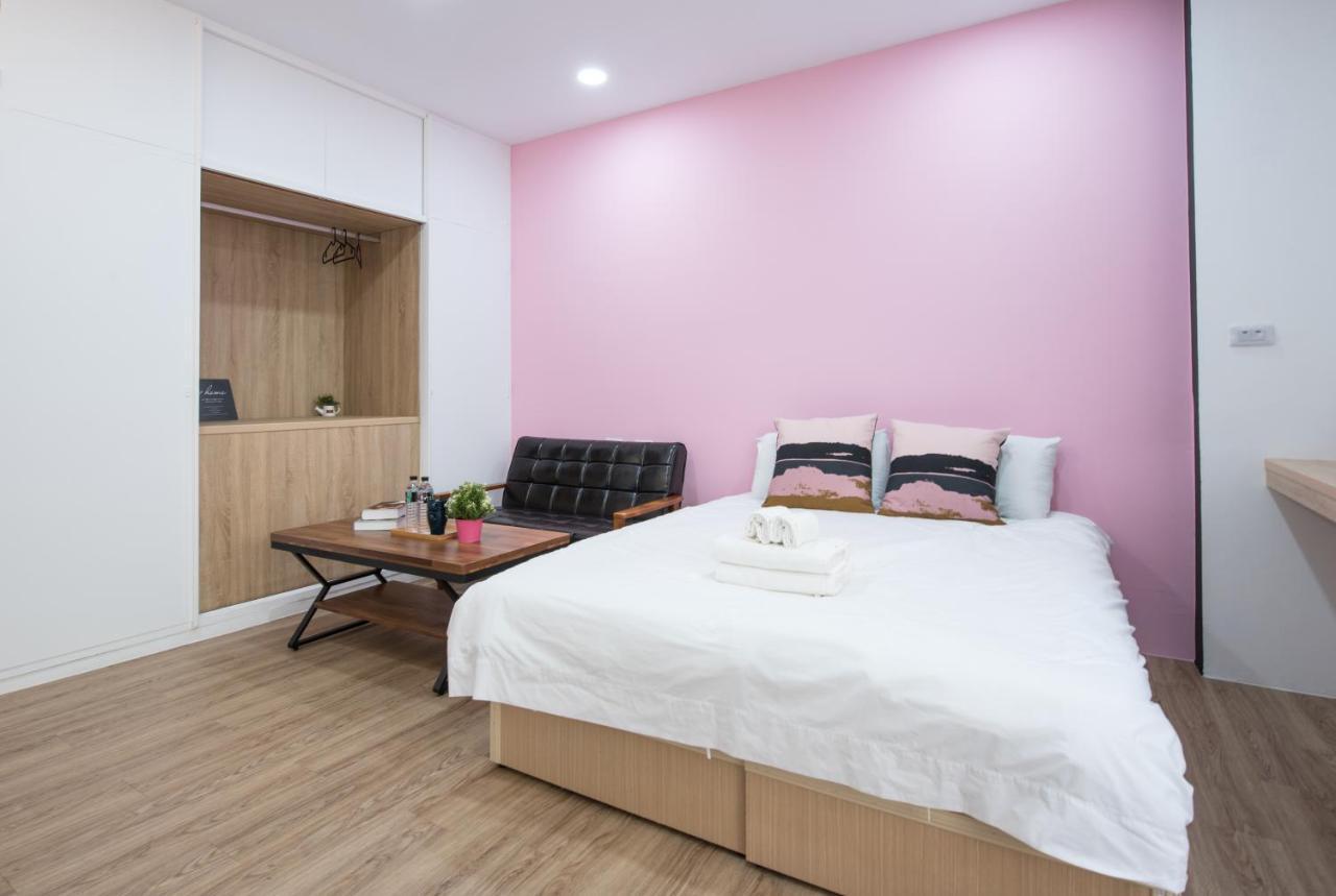 Bird Series B&B&Hostel複合式民宿#本國旅客須先匯款 Tainan Buitenkant foto