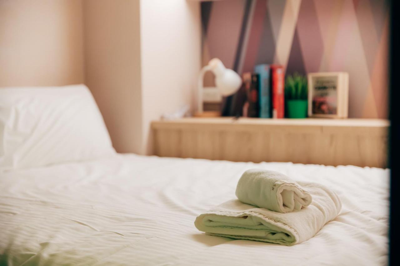 Bird Series B&B&Hostel複合式民宿#本國旅客須先匯款 Tainan Buitenkant foto