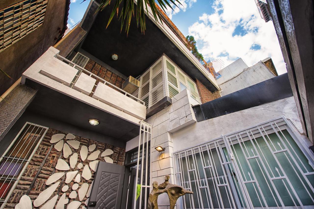 Bird Series B&B&Hostel複合式民宿#本國旅客須先匯款 Tainan Buitenkant foto