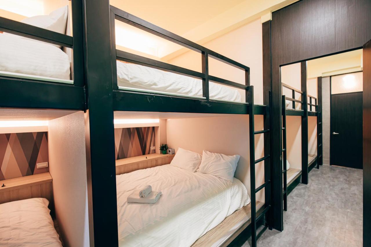 Bird Series B&B&Hostel複合式民宿#本國旅客須先匯款 Tainan Buitenkant foto