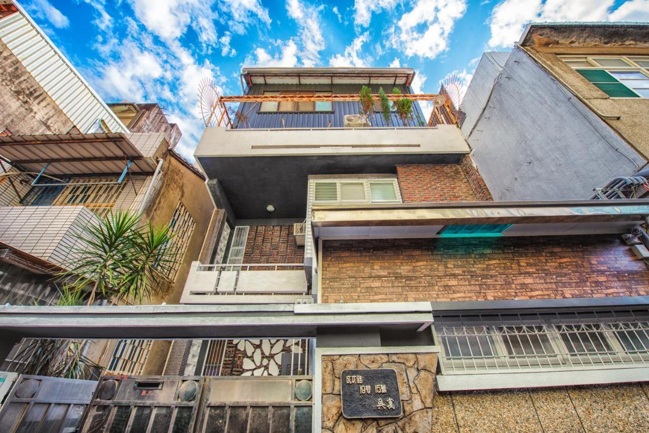 Bird Series B&B&Hostel複合式民宿#本國旅客須先匯款 Tainan Buitenkant foto