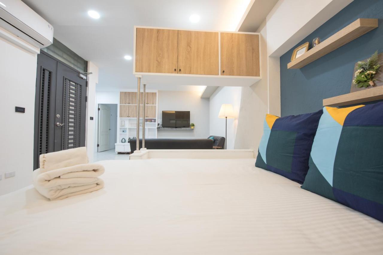 Bird Series B&B&Hostel複合式民宿#本國旅客須先匯款 Tainan Buitenkant foto